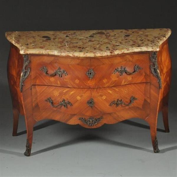 Grote foto antieke kasten gebombeerde notenhouten commode ca. 1920 met rijkelijk brons beslag no.402558 antiek en kunst stoelen en banken