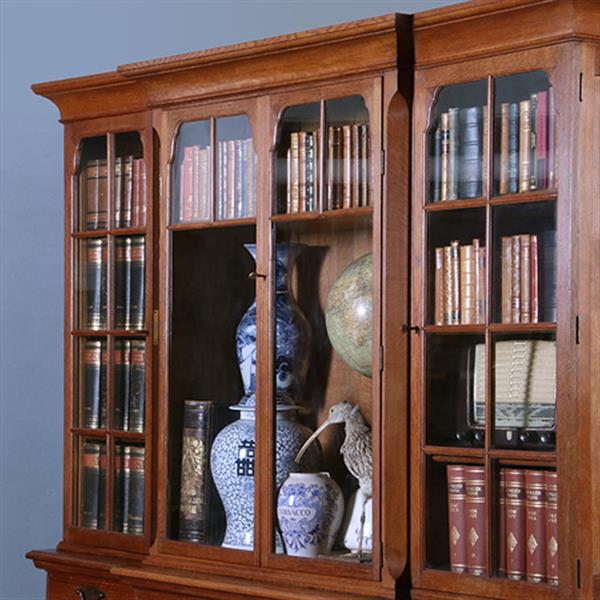 Grote foto hoge boekenkast bibliotheekwand pander ca 1910 met interessante roedeverdeling no.211120 antiek en kunst stoelen en banken