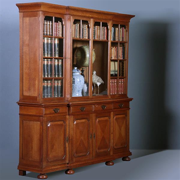 Grote foto hoge boekenkast bibliotheekwand pander ca 1910 met interessante roedeverdeling no.211120 antiek en kunst stoelen en banken