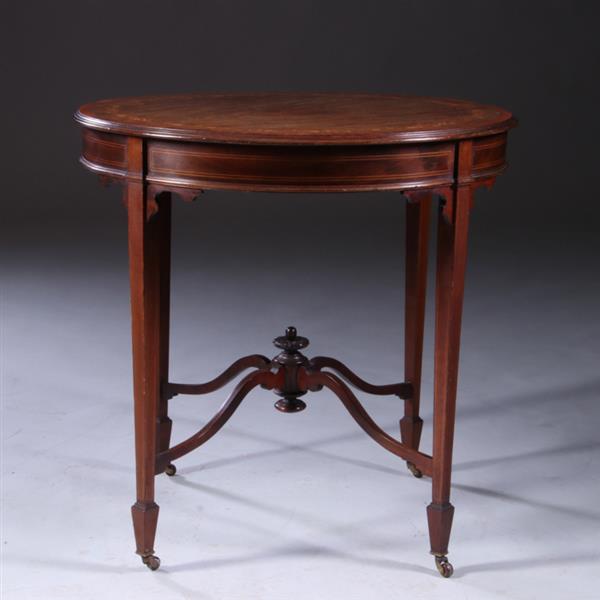 Grote foto salontafel in de hoge 19e eeuwse traditie fraai ingelegd door p e gane artistic furniture ca 1 antiek en kunst stoelen en banken