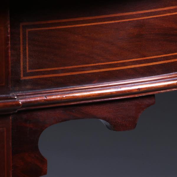 Grote foto salontafel in de hoge 19e eeuwse traditie fraai ingelegd door p e gane artistic furniture ca 1 antiek en kunst stoelen en banken