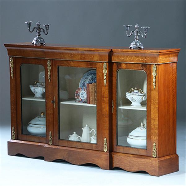 Grote foto credenza vitrine met 3 beglaasde deuren ca 1870 notenhouten fraaie nerf no.230220 antiek en kunst stoelen en banken