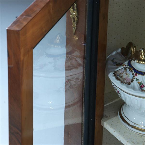 Grote foto credenza vitrine met 3 beglaasde deuren ca 1870 notenhouten fraaie nerf no.230220 antiek en kunst stoelen en banken