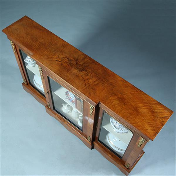 Grote foto credenza vitrine met 3 beglaasde deuren ca 1870 notenhouten fraaie nerf no.230220 antiek en kunst stoelen en banken
