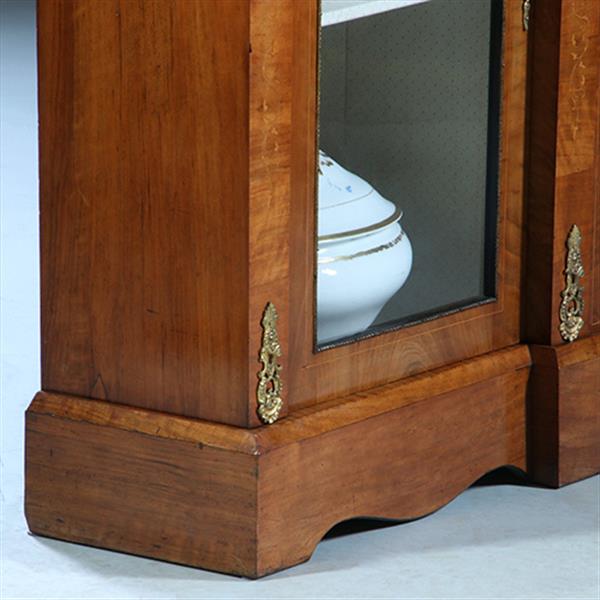 Grote foto credenza vitrine met 3 beglaasde deuren ca 1870 notenhouten fraaie nerf no.230220 antiek en kunst stoelen en banken