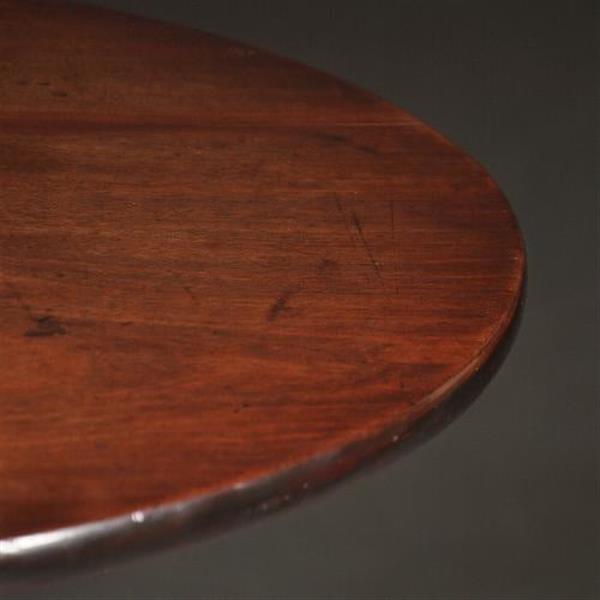Grote foto antieke bijzettafels wijntafels georgian tilttoptable ca. 1800 in mahonie doorleefde kleur no. antiek en kunst stoelen en banken