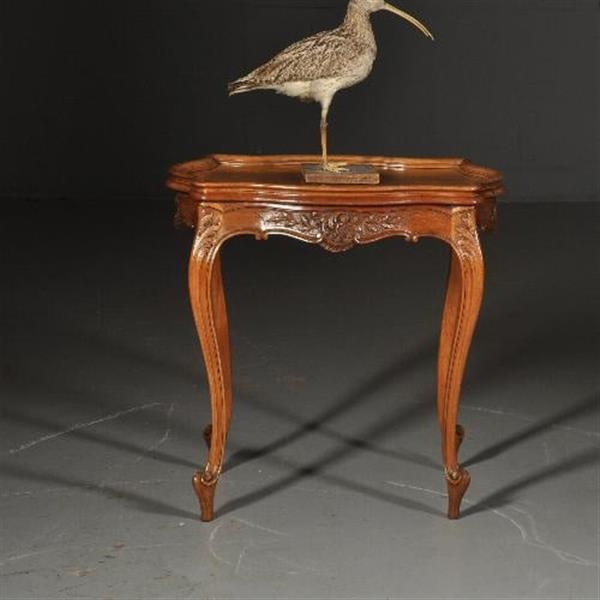 Grote foto antieke bijzettafels wijntafels notenhouten ovaal geschulpte bijzettafel ca. 1900 pander zn. antiek en kunst stoelen en banken