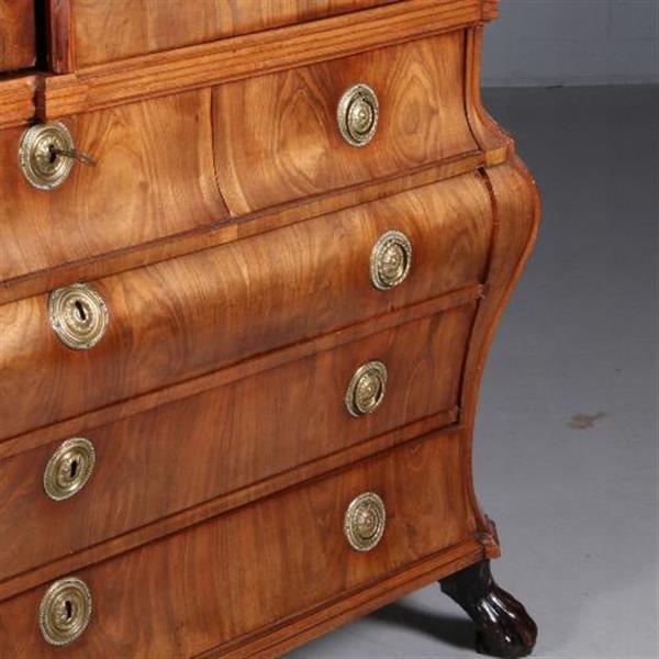 Grote foto antieke kast hollands louis seize kabinet ca. 1780 in blond mahonie met 13 laden no.570332 antiek en kunst stoelen en banken