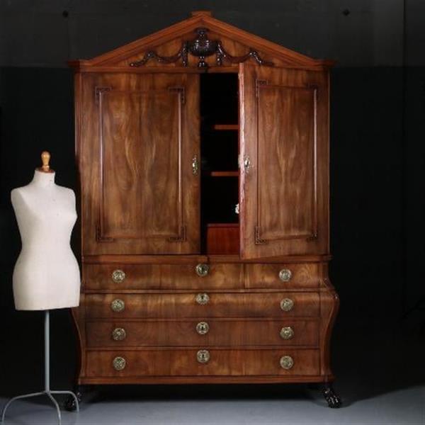Grote foto antieke kast hollands louis seize kabinet ca. 1780 in blond mahonie met 13 laden no.570332 antiek en kunst stoelen en banken