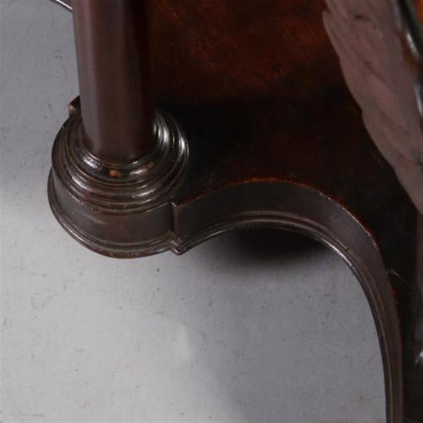 Grote foto antieke tafels kapitale empire stijl bibliotheektafel schrijftafel ca. 1920 met vier gevleugelde antiek en kunst stoelen en banken