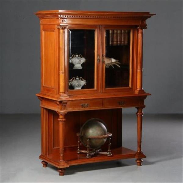 Grote foto antieke kast notenhouten vitrinekast ca 1890 velours bekleed no.602112 antiek en kunst stoelen en banken