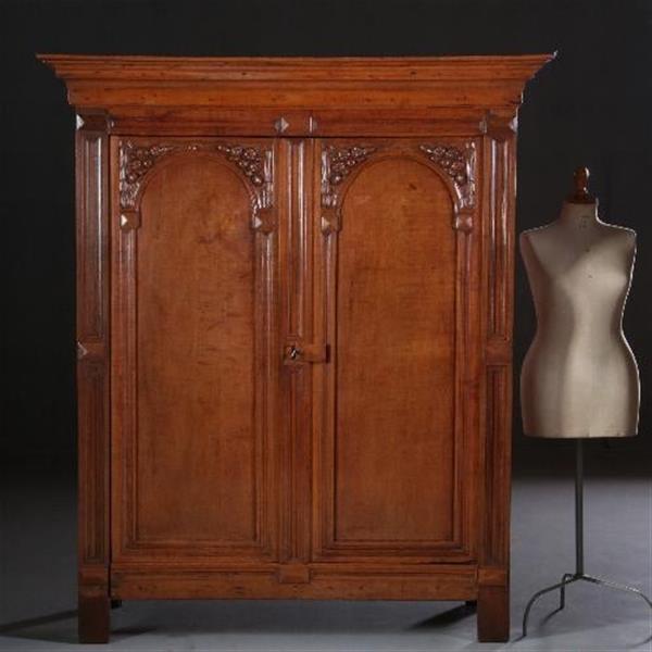 Grote foto antieke kast tweedeurs poortkast ca. 1670 hollands of utrechts de zijpanelen ook met poorten. no. antiek en kunst stoelen en banken