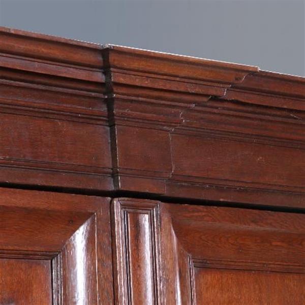 Grote foto antieke kasten grote hollandse vlaamse tweedeurs kussenkast ca. 1700 palissander kussens met vlak antiek en kunst stoelen en banken