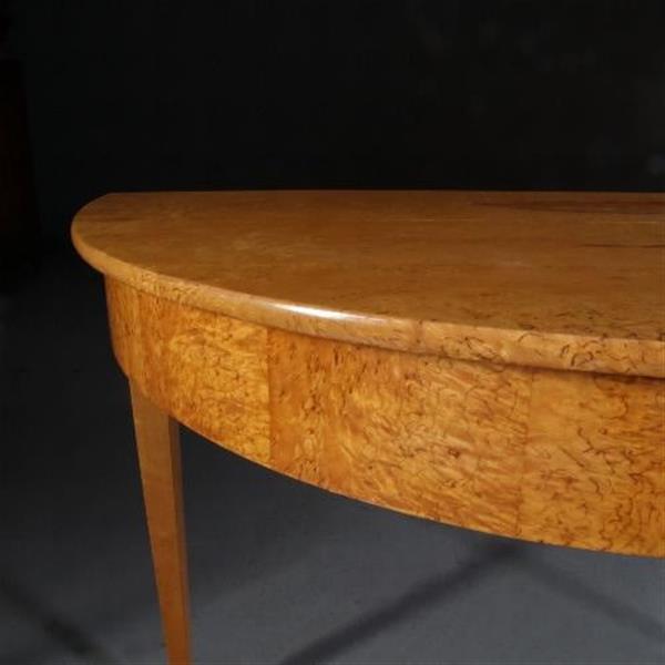 Grote foto antieke tafels stel blonde esdoornhouten demi lune tafels ca. 1890 no.681435 antiek en kunst stoelen en banken