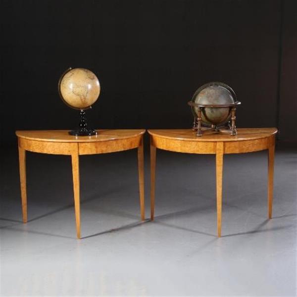 Grote foto antieke tafels stel blonde esdoornhouten demi lune tafels ca. 1890 no.681435 antiek en kunst stoelen en banken