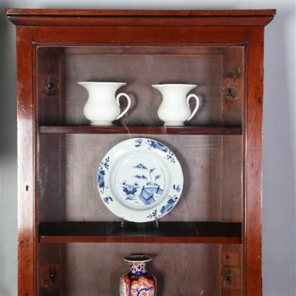 Grote foto wandkastje vitrine met n deur en verstelbare planken ca. 1860 mahonie no.671935 antiek en kunst stoelen en banken
