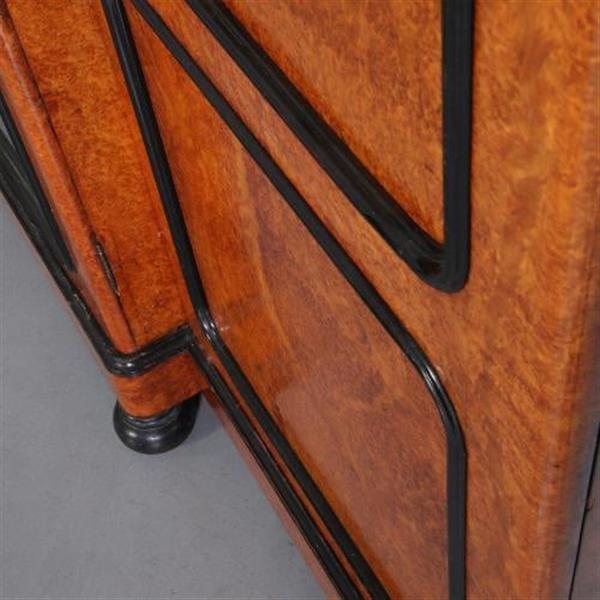 Grote foto antieke kast horrix willem iii kast ca. 1870 in blond thuya wortel met zwart gepolitoerd lijstwerk antiek en kunst stoelen en banken