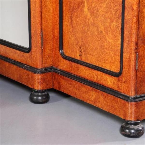 Grote foto antieke kast horrix willem iii kast ca. 1870 in blond thuya wortel met zwart gepolitoerd lijstwerk antiek en kunst stoelen en banken