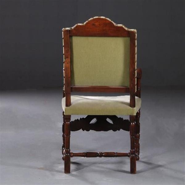 Grote foto armstoel ca. 1700 hollands in eikenhout incl stoffering naar wens no.752831 antiek en kunst stoelen en banken