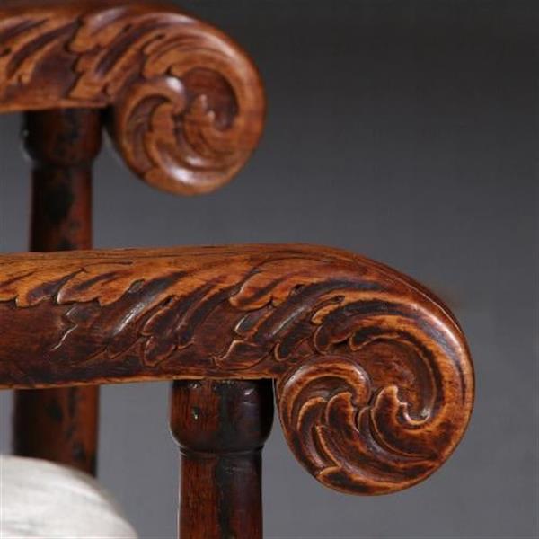 Grote foto armstoel ca. 1700 hollands in eikenhout incl stoffering naar wens no.752831 antiek en kunst stoelen en banken