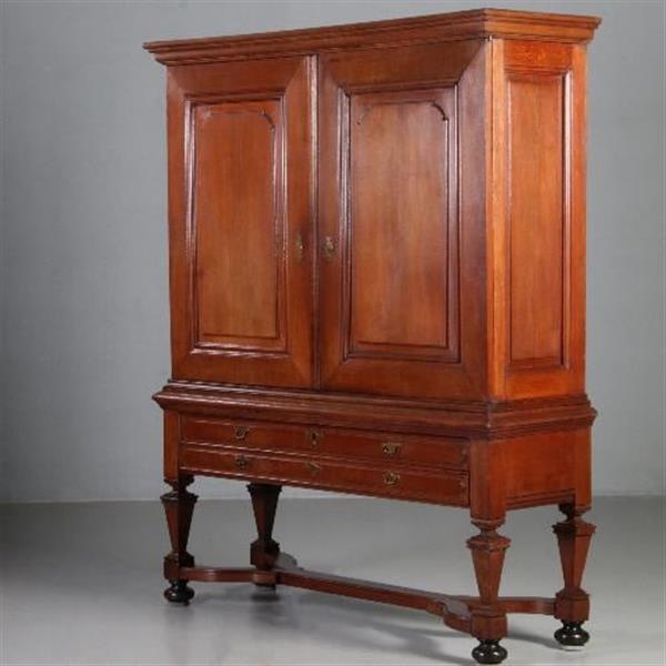 Grote foto antieke kast hollands kruisvoet kabinet ca. 1735 met 7 laden in fraaie geboende kleur no.782760 antiek en kunst stoelen en banken