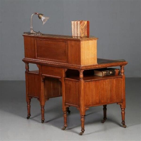 Grote foto antieke bureaus art crafts bureau ca. 1890 met opzet deel en open vakken no.782770 antiek en kunst overige in antiek gebruiksvoorwerpen