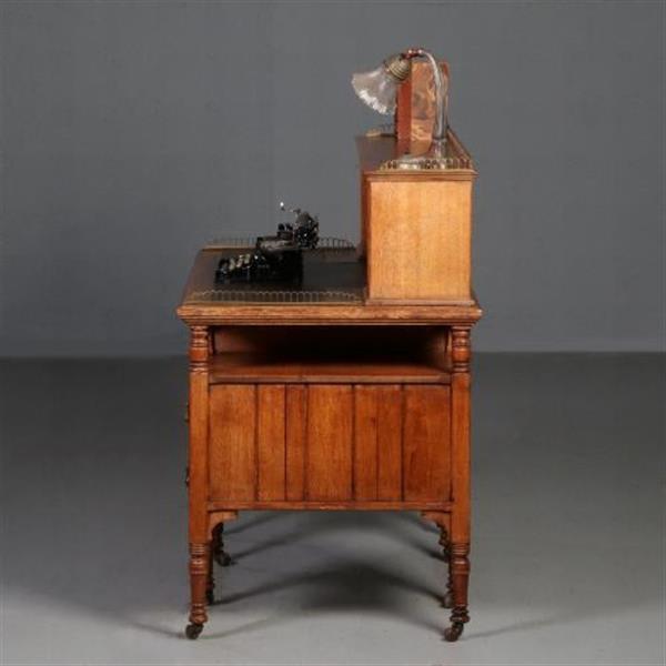 Grote foto antieke bureaus art crafts bureau ca. 1890 met opzet deel en open vakken no.782770 antiek en kunst overige in antiek gebruiksvoorwerpen