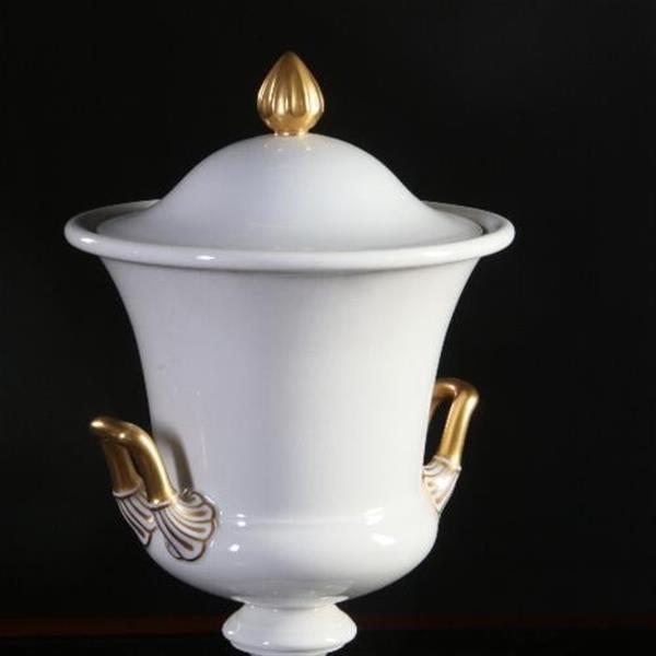 Grote foto antiek varia stel van 2 grote deksel coupes wit porselein met goud rosenthal ca 1910 no.840176 antiek en kunst overige in antiek gebruiksvoorwerpen