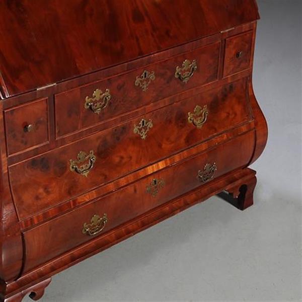 Grote foto antieke kasten haags topbureau of schrijfkabinet ca 1765 mahonie 10 geheime laadjes no.841285 antiek en kunst overige in antiek gebruiksvoorwerpen