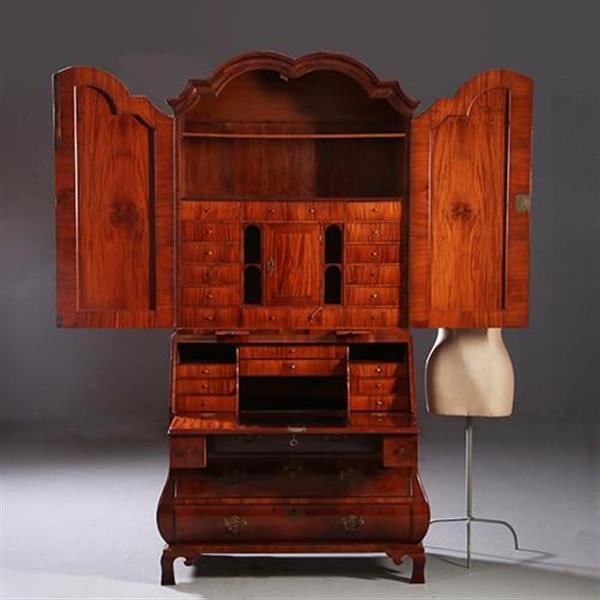 Grote foto antieke kasten haags topbureau of schrijfkabinet ca 1765 mahonie 10 geheime laadjes no.841285 antiek en kunst overige in antiek gebruiksvoorwerpen