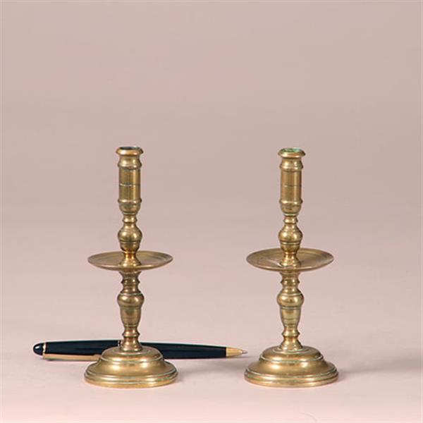 Grote foto antieke kandelaren stel van 2 kleine bronzen candlesticks engeland ca 1800 no.900815.r antiek en kunst overige in antiek gebruiksvoorwerpen