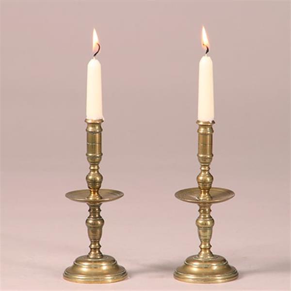 Grote foto antieke kandelaren stel van 2 kleine bronzen candlesticks engeland ca 1800 no.900815.r antiek en kunst overige in antiek gebruiksvoorwerpen