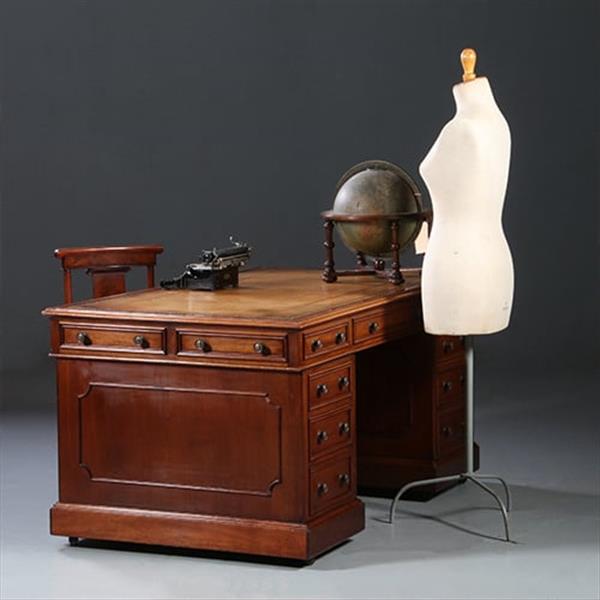 Grote foto mahonie bureau goud gestempeld doorleefd leer ca 1870 no.913145 antiek en kunst overige in antiek gebruiksvoorwerpen