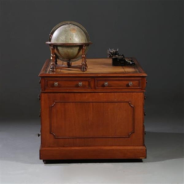 Grote foto mahonie bureau goud gestempeld doorleefd leer ca 1870 no.913145 antiek en kunst overige in antiek gebruiksvoorwerpen