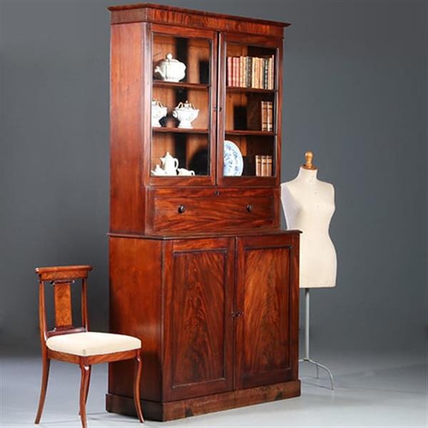 Grote foto hoge boekenkast mahonie met archiefklep en prachtig oud glas ca. 1830 no.920305 antiek en kunst stoelen en banken