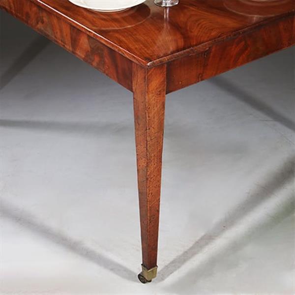 Grote foto louis seize werktafel op strakke tapse poten bloemmahonie randen ca 1800 no.932635 antiek en kunst stoelen en banken