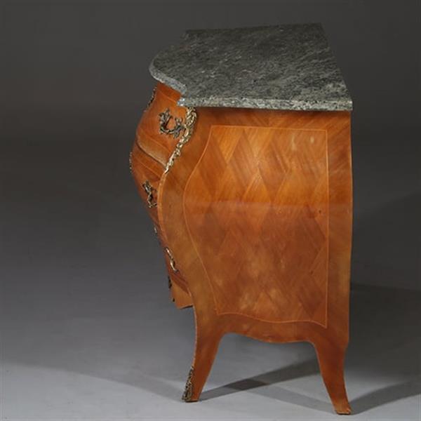 Grote foto zeer fraai gebombeerde commode met rijk inlegwerk ca 1920 rococo stijl no.941815 antiek en kunst stoelen en banken
