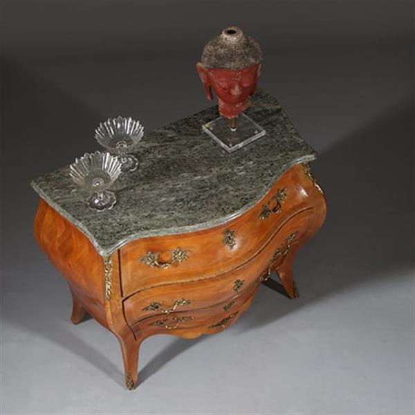 Grote foto zeer fraai gebombeerde commode met rijk inlegwerk ca 1920 rococo stijl no.941815 antiek en kunst stoelen en banken