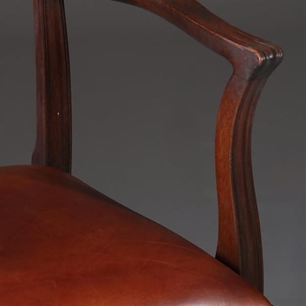 Grote foto stel van 2 armstoelen bureaustoelen met bruin leer ca 1900 georgianstijl no.941835 antiek en kunst stoelen en banken