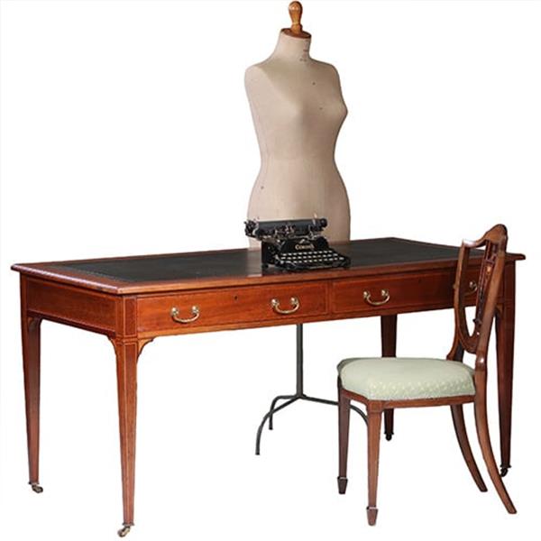 Grote foto engelse strakke schrijftafel maple co ca 1910 met groen leer ingelegd no960435 antiek en kunst stoelen en banken