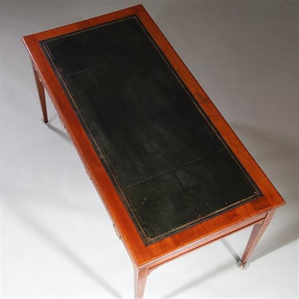 Grote foto engelse strakke schrijftafel maple co ca 1910 met groen leer ingelegd no960435 antiek en kunst stoelen en banken