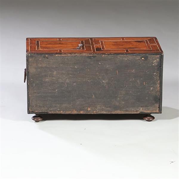 Grote foto spaanse kunstkabinetje eind 17e eeuw ebben en been no.960455 antiek en kunst stoelen en banken