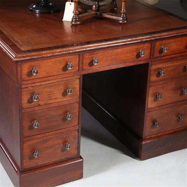 Grote foto zeer klein semipartner desk bibliotheektafel of centertable ca 1870 mahonie no.960425 antiek en kunst stoelen en banken