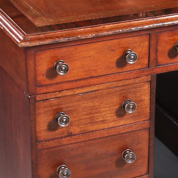 Grote foto zeer klein semipartner desk bibliotheektafel of centertable ca 1870 mahonie no.960425 antiek en kunst stoelen en banken