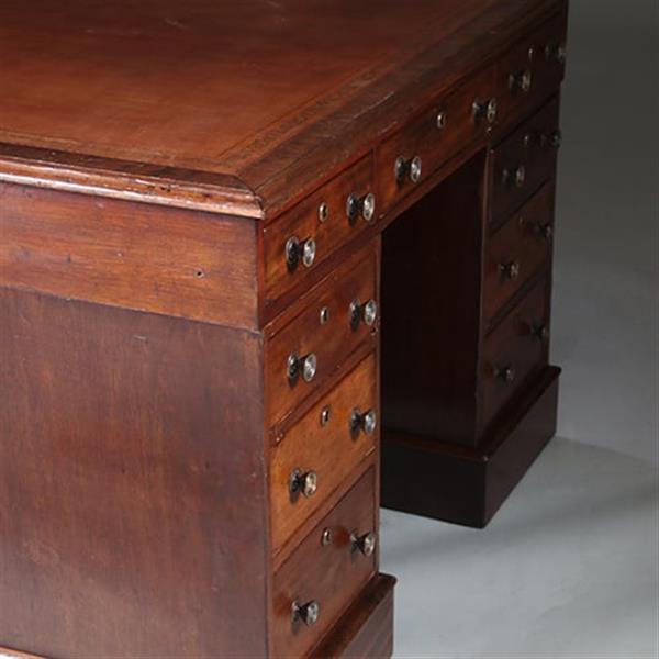Grote foto zeer klein semipartner desk bibliotheektafel of centertable ca 1870 mahonie no.960425 antiek en kunst stoelen en banken