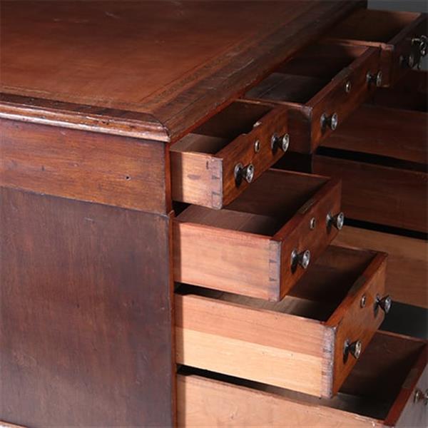 Grote foto zeer klein semipartner desk bibliotheektafel of centertable ca 1870 mahonie no.960425 antiek en kunst stoelen en banken