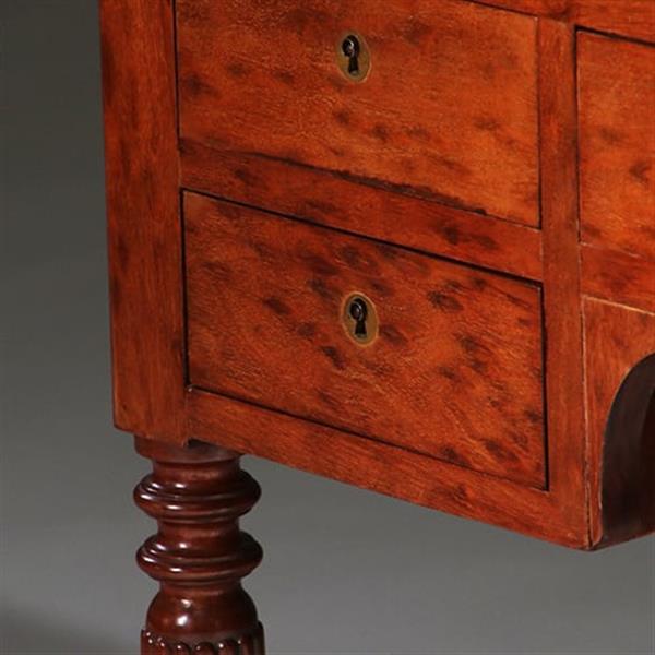 Grote foto franse schrijftafel in acajou mouchet of plum pudding mahonie ca 1830 met groen leer no.960450 antiek en kunst stoelen en banken