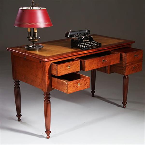 Grote foto franse schrijftafel in acajou mouchet of plum pudding mahonie ca 1830 met groen leer no.960450 antiek en kunst stoelen en banken