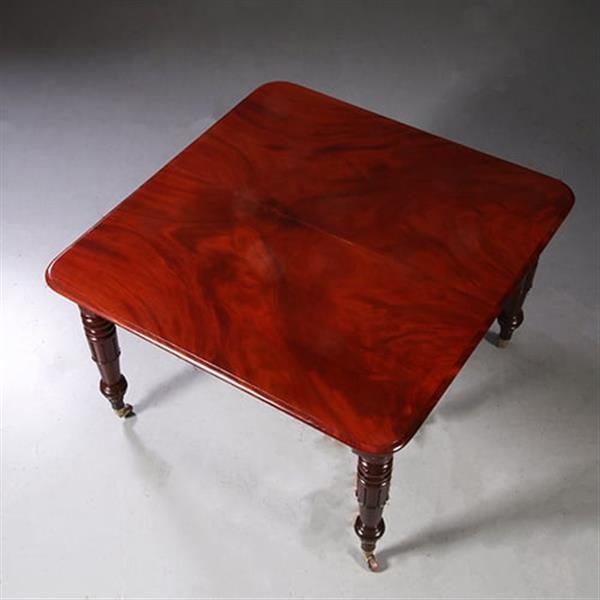 Grote foto oberispelijk mooie victoriaanse pull out table gespiegeld mahonie ca 1870 met 4 inlegbladen no.9717 antiek en kunst spiegels