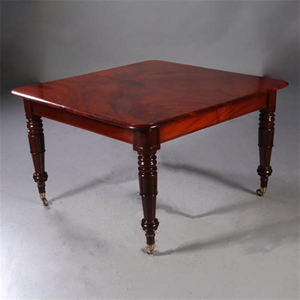 Grote foto oberispelijk mooie victoriaanse pull out table gespiegeld mahonie ca 1870 met 4 inlegbladen no.9717 antiek en kunst spiegels